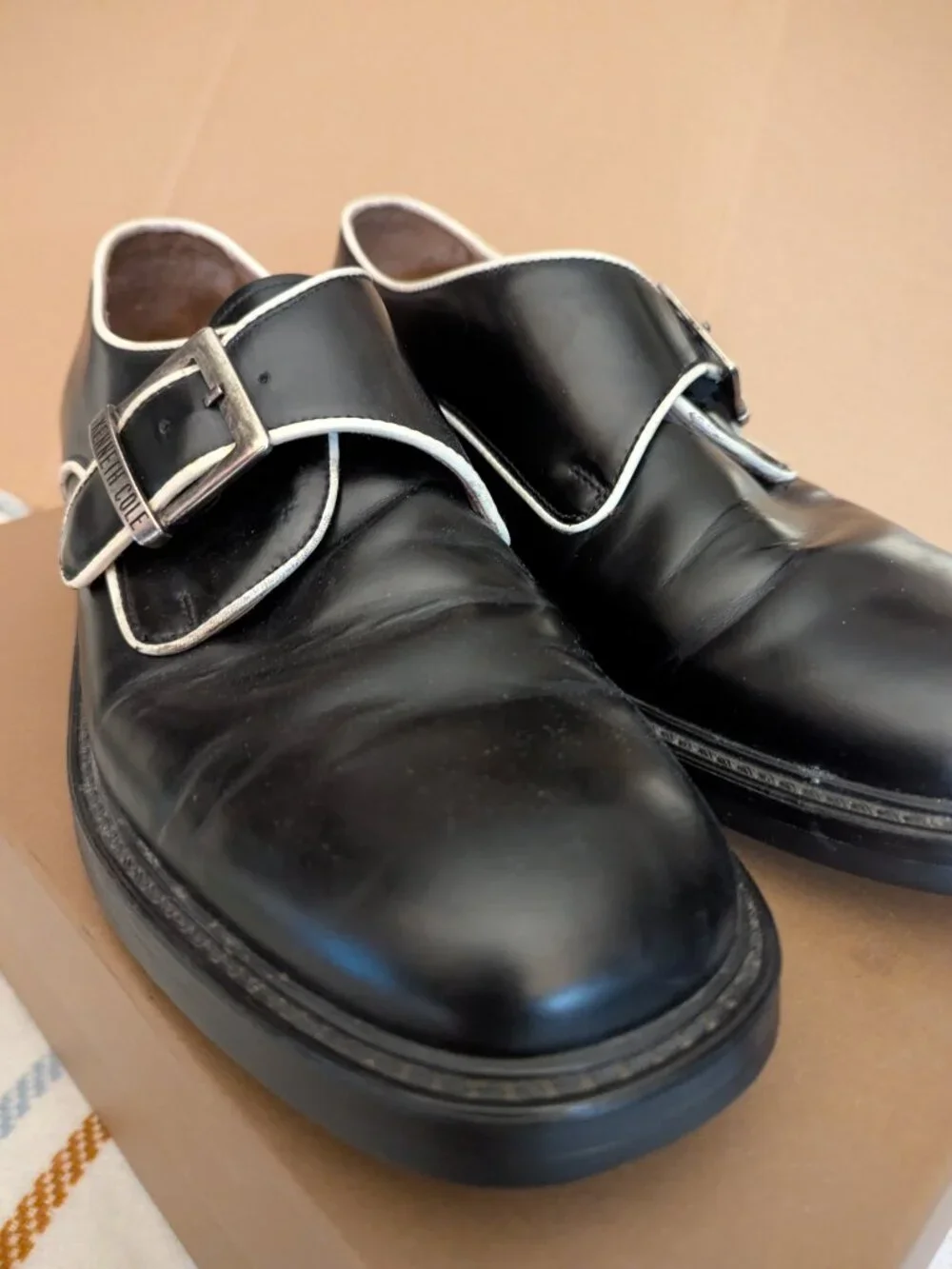 Kenneth Cole 